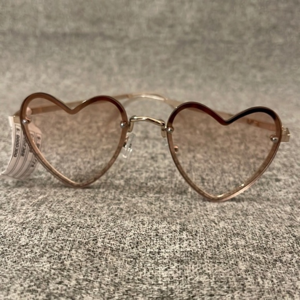 Free People Heart Eye Sunglasses.